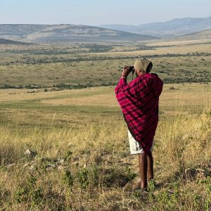 Johari Africa Adventures guest on safari - book the best Kenya luxury safari tour packages from Nairobi, Diani, Mombasa, Malindi and Watamu - www.johariafricaadventures.com