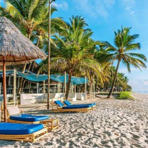 Diani beach family vacations and holidays - family-friendly beaches, hotels and activities with Johari Africa Adventures